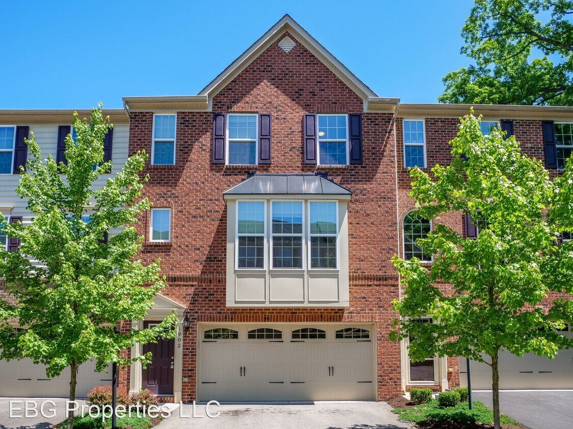 1902 Pointe View Dr, Mars, PA 16046 House Rental in Mars, PA