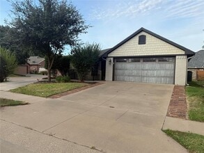 Building Photo - 1010 Roberts Bend Ct