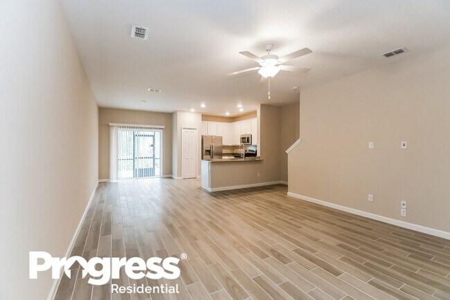Building Photo - 13221 Shore Grass Dr