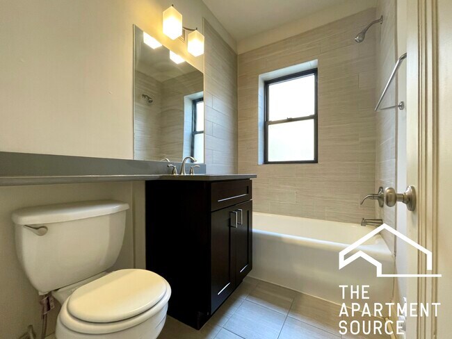 Foto del edificio - 2322 N Rockwell St