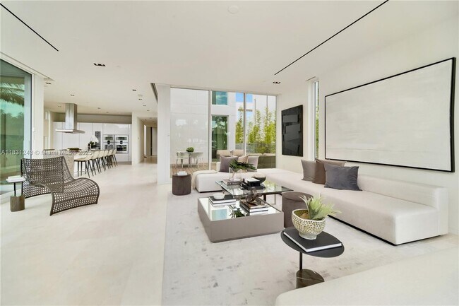 Foto del edificio - 1011 W 48th St