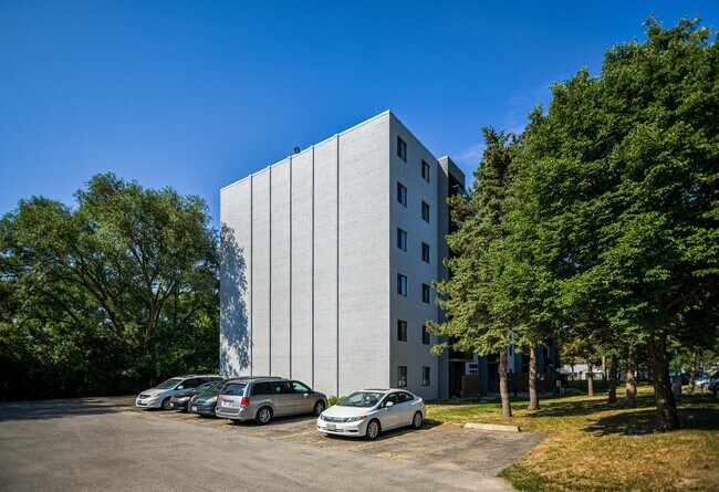 Photo du bâtiment - 19-21 Dalegrove Drive