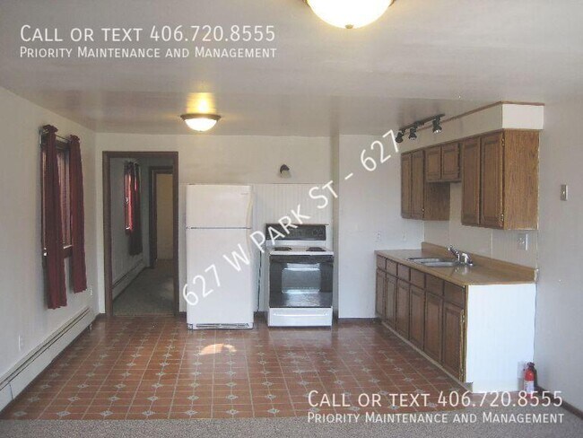 Building Photo - Extra Large One Bedroom Apartment in Uptow...