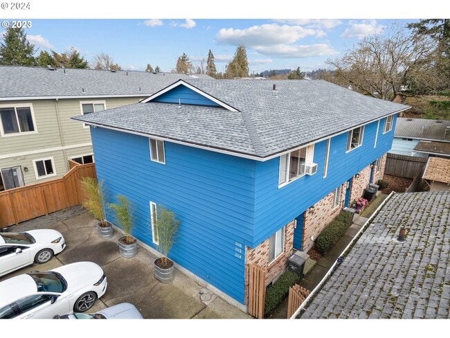 Building Photo - 1110 NE 60th Ave