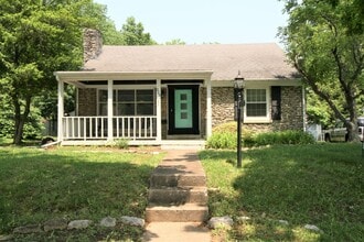 Building Photo - 529 Reed Ln