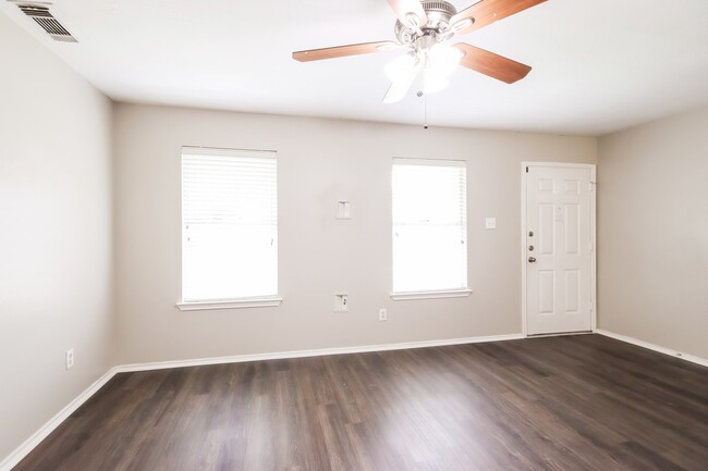 Building Photo - 17322 Wigeon Way Dr