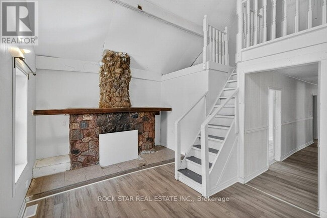 Building Photo - 71 Teal Ave