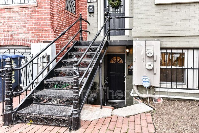 Foto del edificio - 203 R St NW
