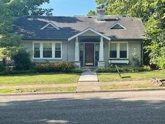 Building Photo - 2511 Essex Pl