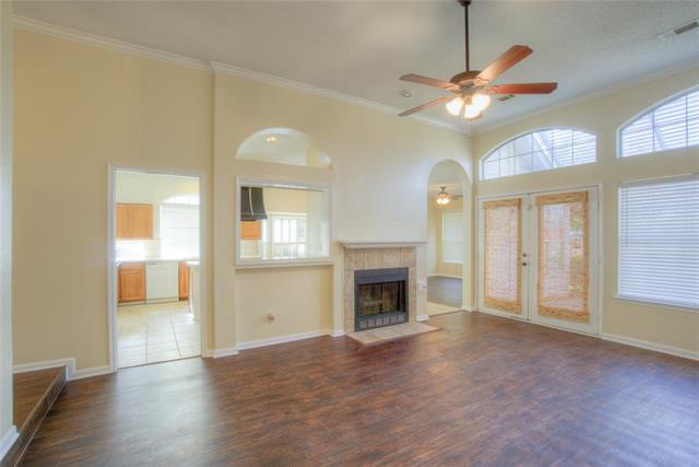 Foto del edificio - 4221 Crestedge Dr