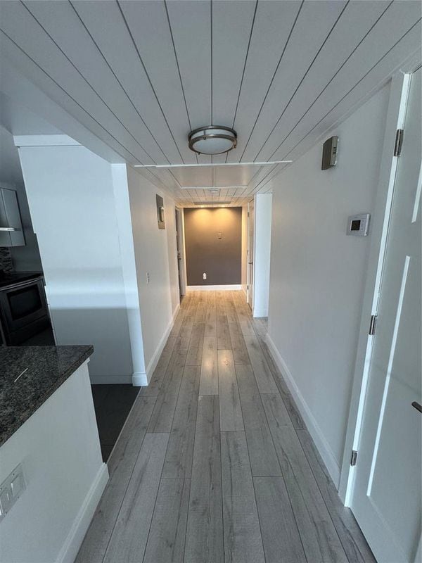 Foto del edificio - 3150 N Palm Aire Dr