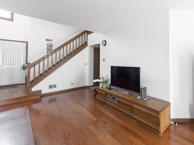 Foto del edificio - 4902 Turnberry Dr