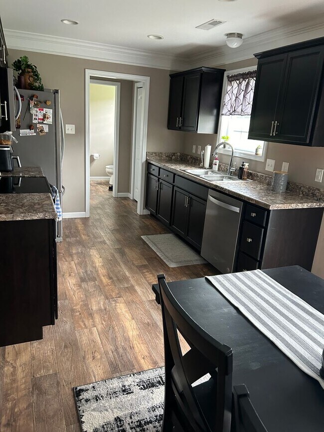 Foto del edificio - Knoxville 37924- 3 bedroom 2.5 bath - call...