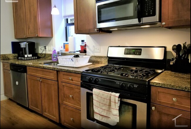 Foto del edificio - 66 Louis Prang St