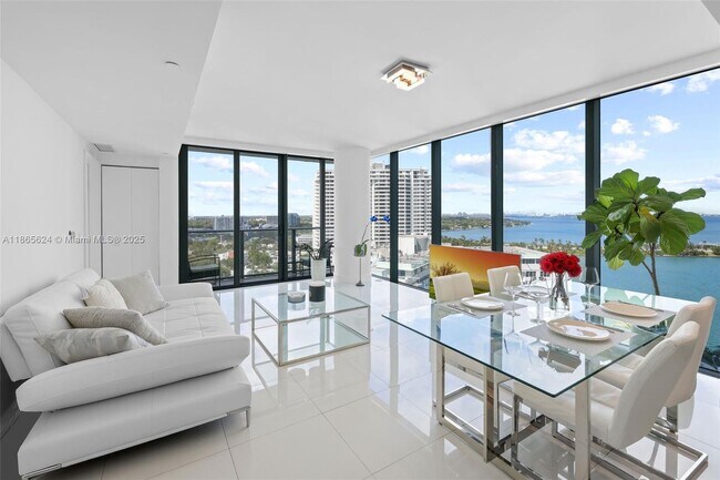 Foto del edificio - 650 NE 32nd St