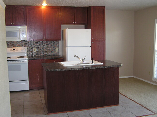 Kitchen - 1719 SW 16th Ave