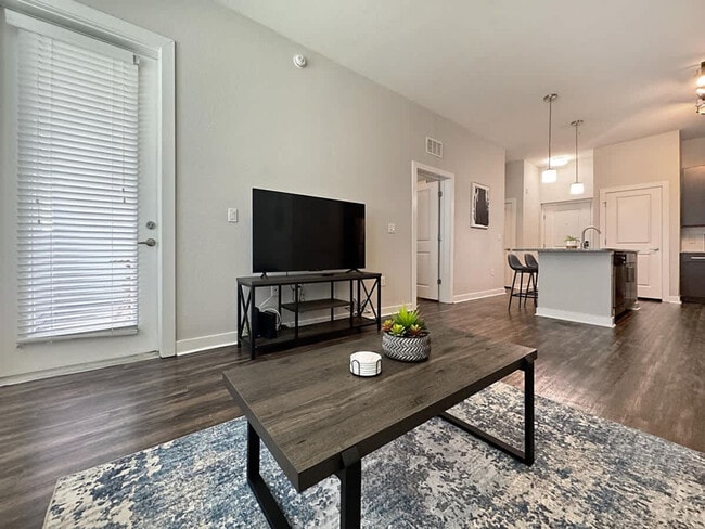 Building Photo - 124 S Morgan St