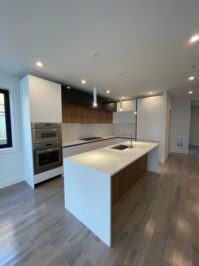 Foto del edificio - 719 N Elizabeth St