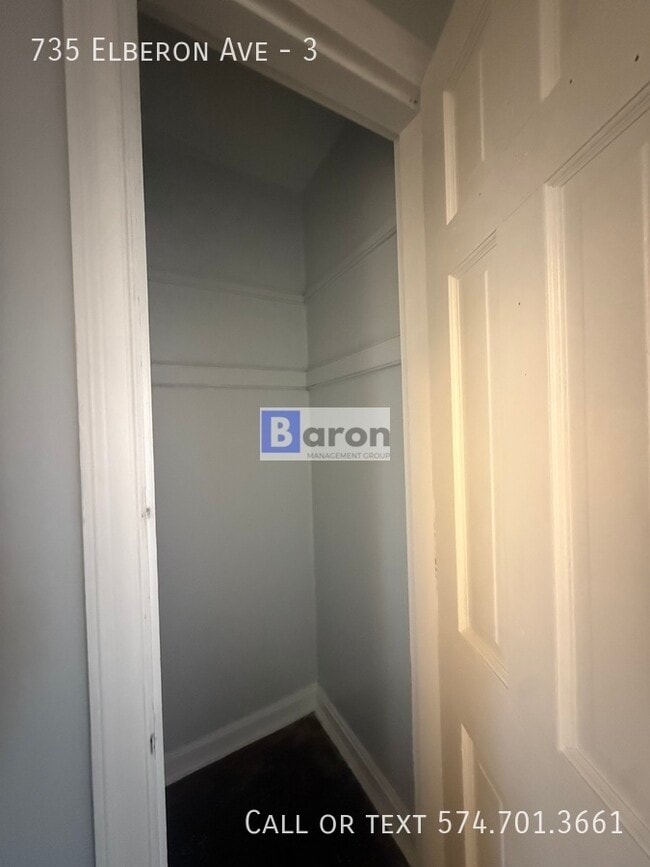 Foto del edificio - 735 Elberon Ave