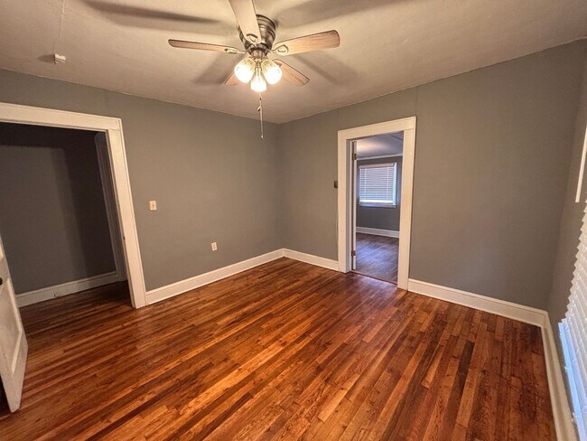 Foto del edificio - 3 Bedrooms- 1 Bathroom- House in East Rome!