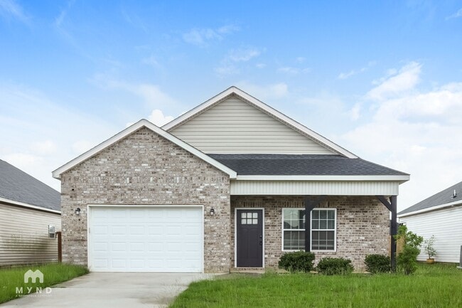 Building Photo - 219 Beau Claire Cir