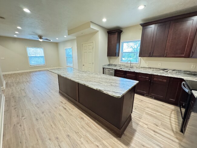 Foto del edificio - 2500 R St