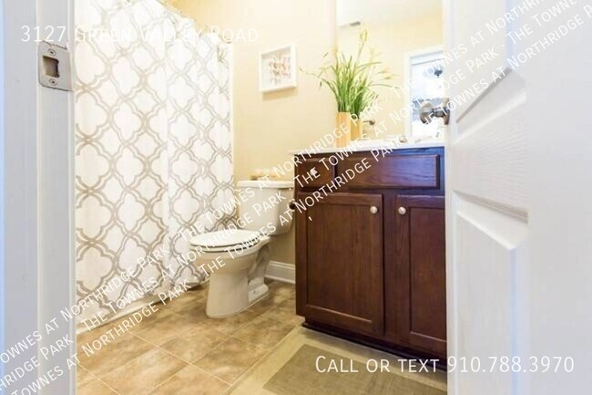 Foto del edificio - 3127 Green Valley Rd