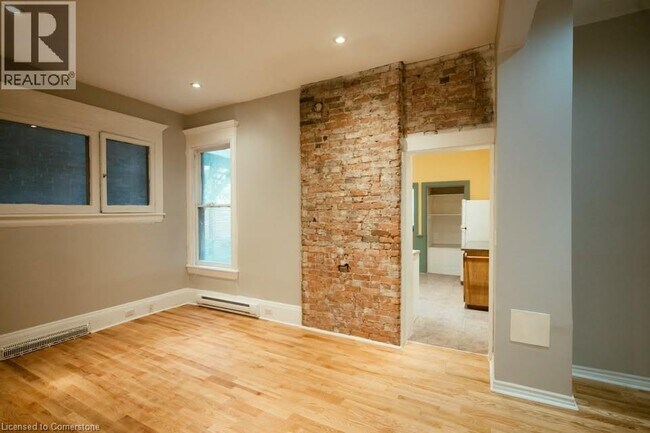 Photo du bâtiment - 122 Robinson St