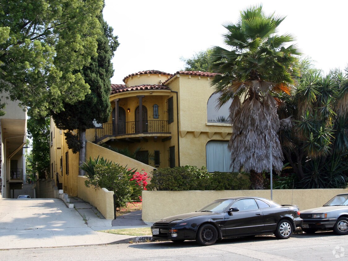 Building Photo - 4427 Finley Ave