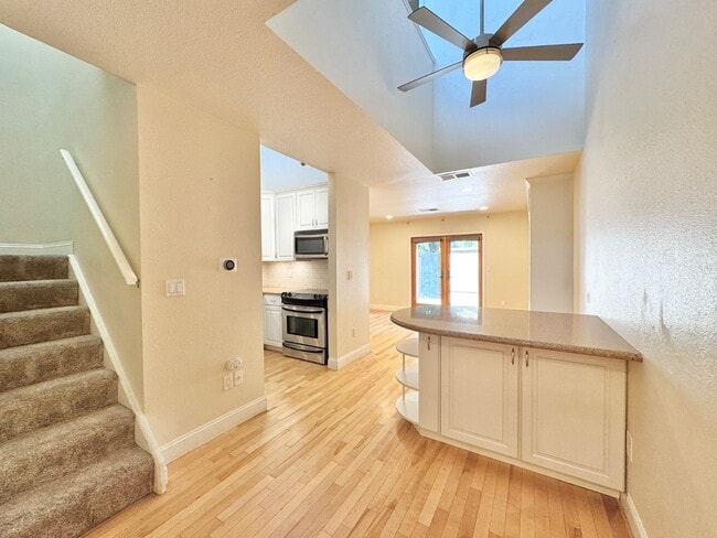 Photo - 966 Q St Townhome