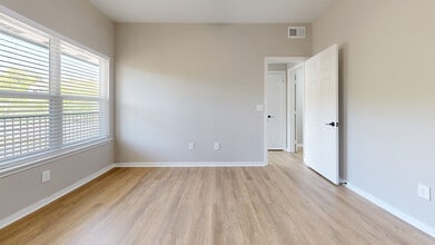 Interior Photo - Preserve at Brentwood