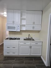 Building Photo - 2722 W 73rd St