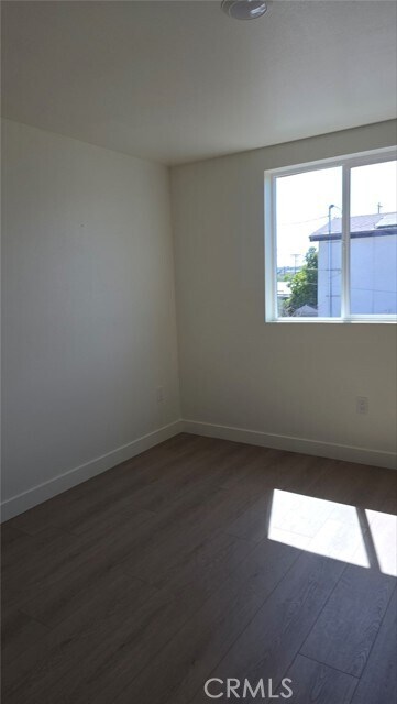 Foto del edificio - 837 E 33rd St