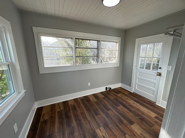 Foto del edificio - 3112 Peebles Dr