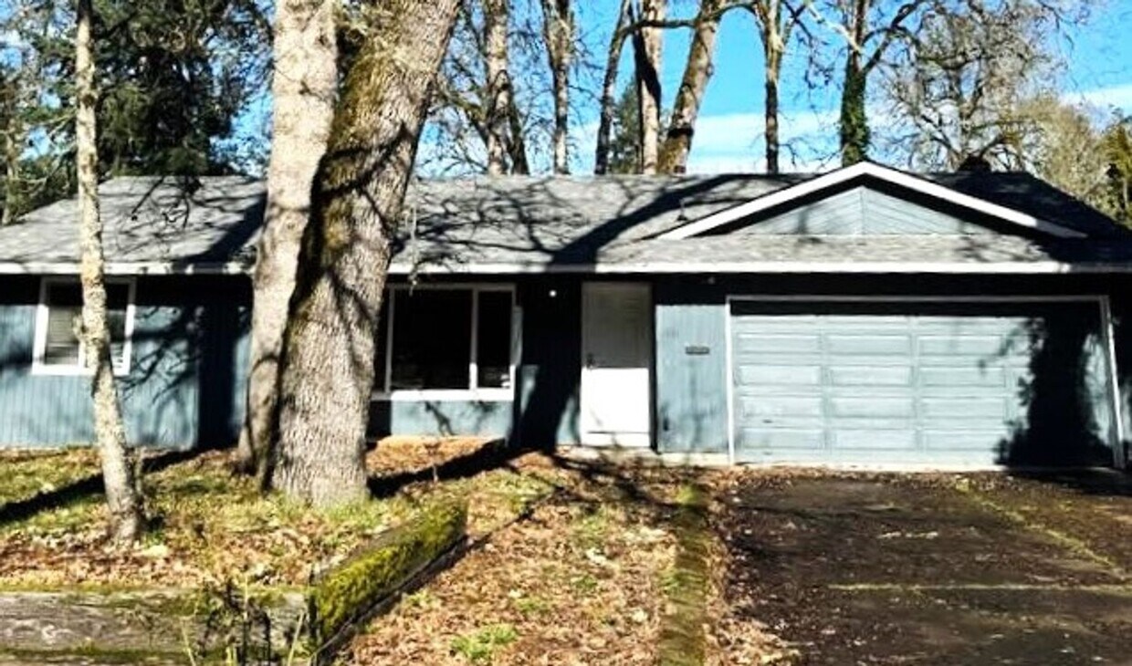 Primary Photo - Single Level Ranch, Large Backyard, Privat...