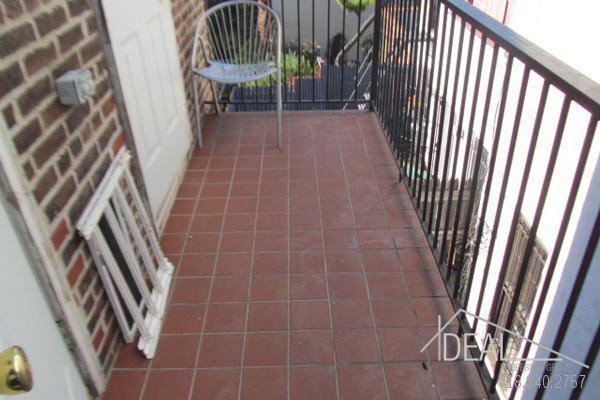 Building Photo - Terrific 2 Bedroom Apartment  in Boerum Hill!