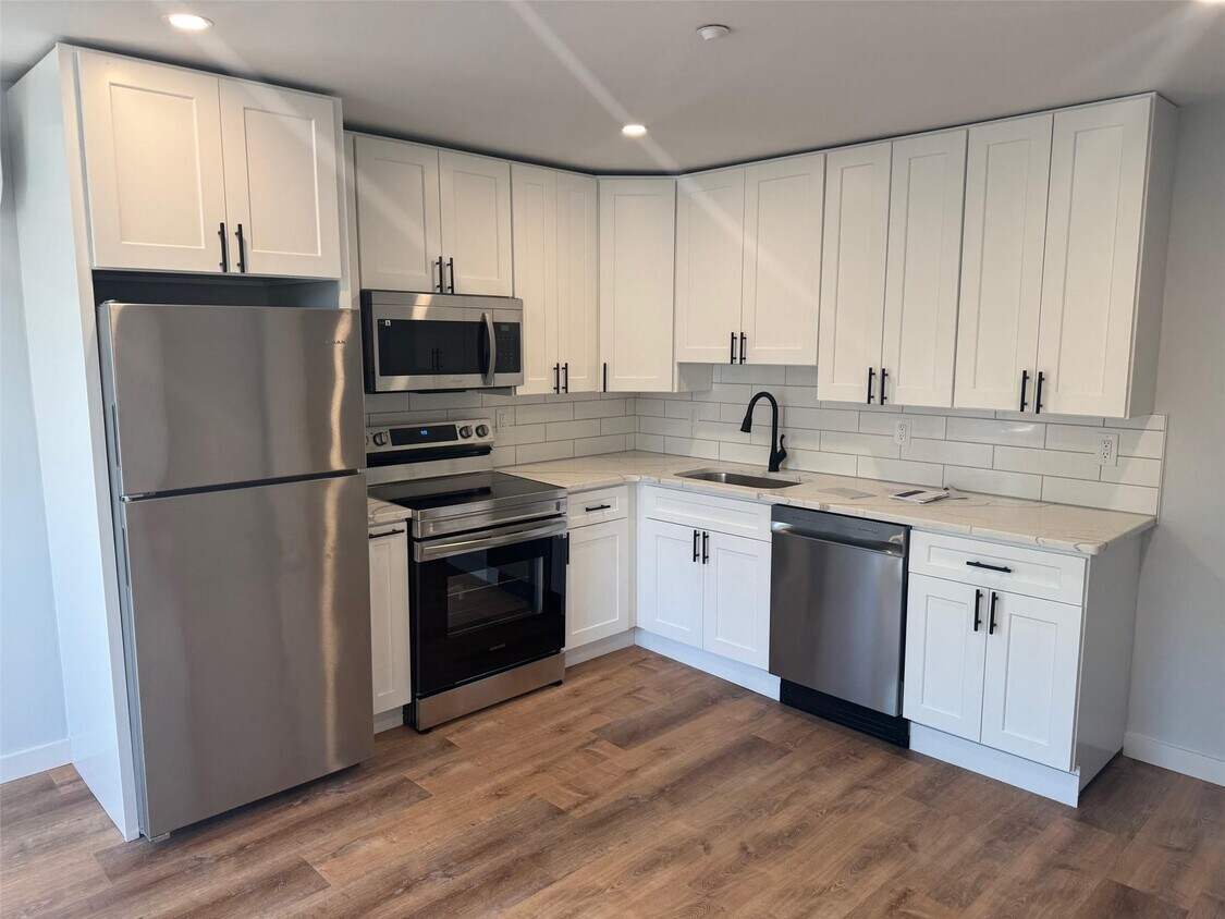 Foto principal - 544 Locust Ave