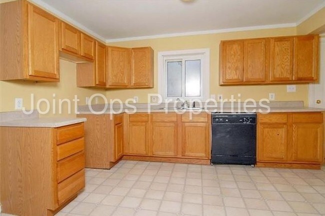 Foto del edificio - 8970 Olden Ave