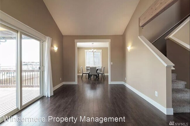 Building Photo - 4 br, 2.5 bath House - 5649 Ariel Ct