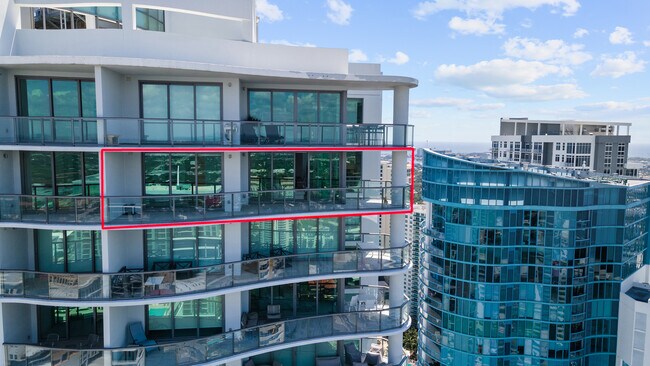 Foto del edificio - 100 E Las Olas Blvd