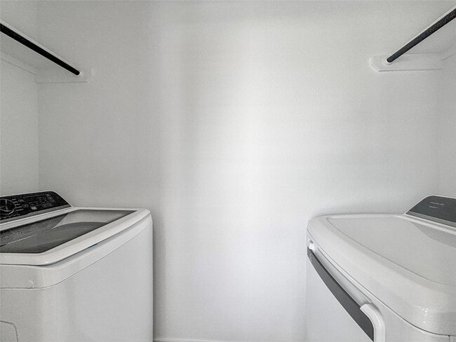 Building Photo - 6022 Standpiper Lp