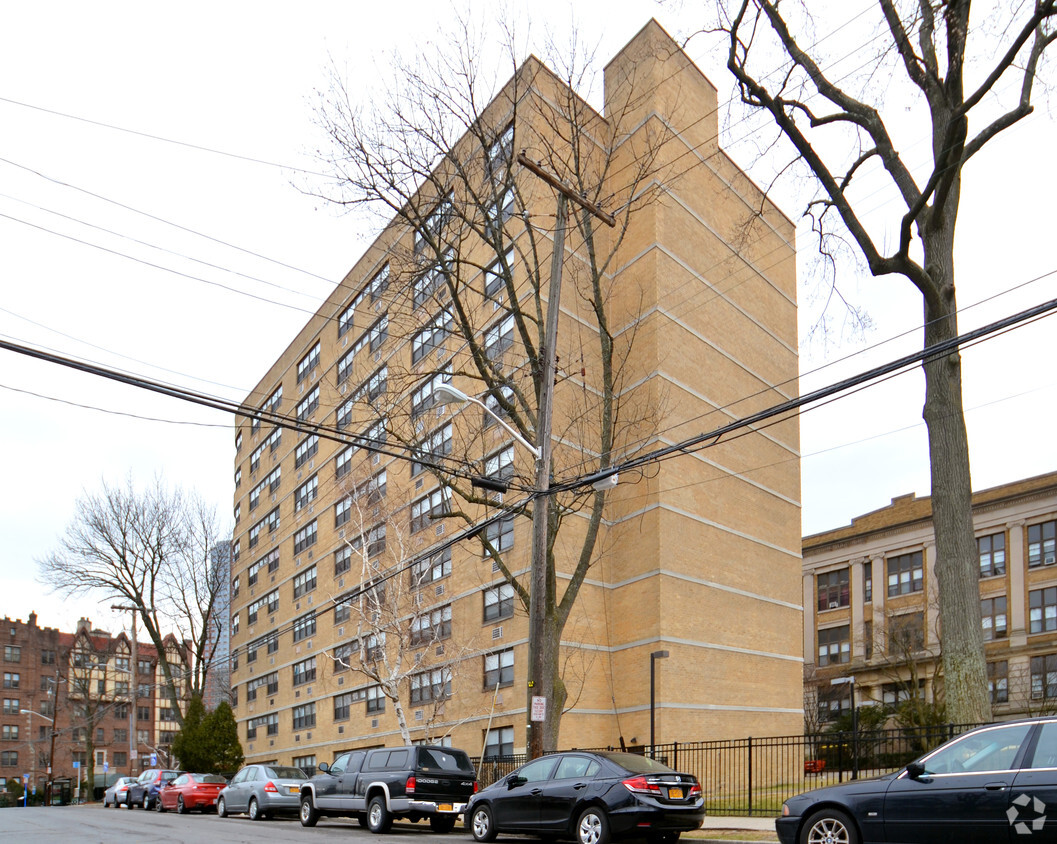 Building Photo - Washington House