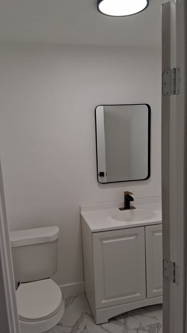 Foto del edificio - BEAUTIFUL HOME IN HOUSTON. MOVE IN READY!.