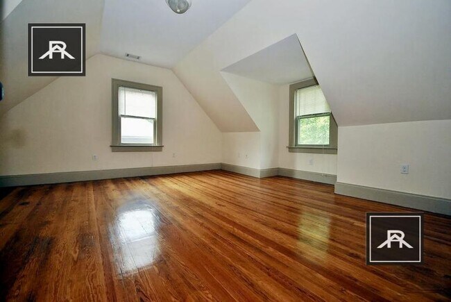 Foto del edificio - 6 bedroom in Brighton MA 02135