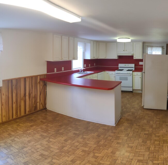 Building Photo - 14920 N Old Statesville Rd
