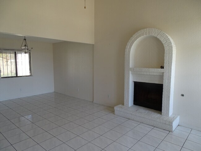 Foto del edificio - COMPETITIVELY PRICED NORTHEAST HOME FOR RENT