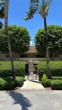 Building Photo - 14500 SW 88th Ave