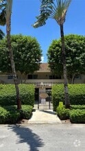 Building Photo - 14500 SW 88th Ave
