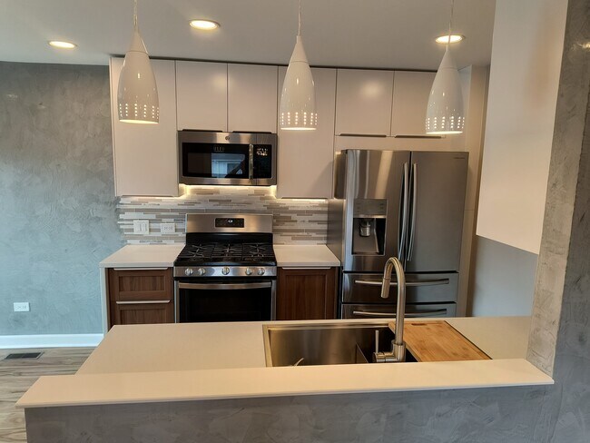 Foto del edificio - 748 Whitesail Dr