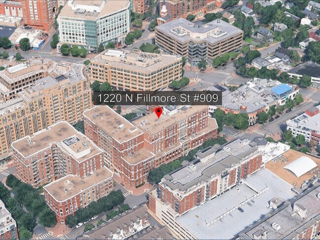 Foto del edificio - 1220 N Fillmore St